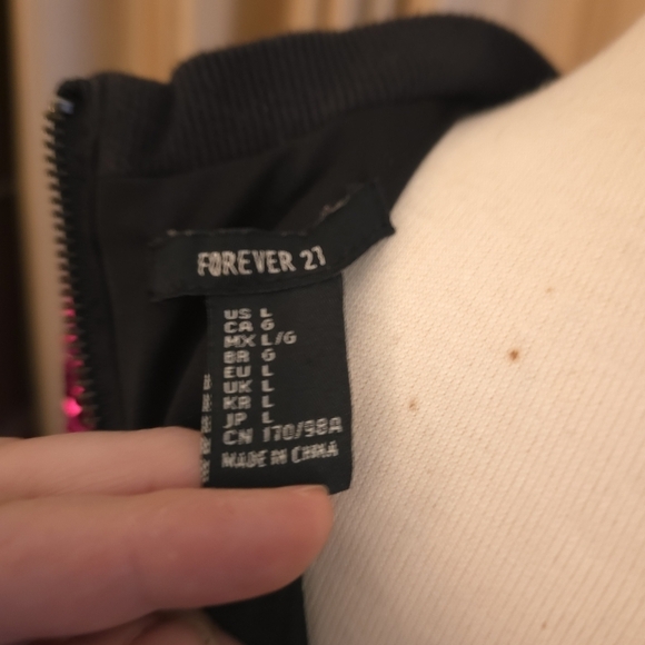 Forever 21 Silver and Pink Sequined Top Size Large - Picture 3 of 7